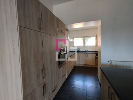 
Maison SERAUCOURT-LE-GRAND 8 pièces 181 m²
