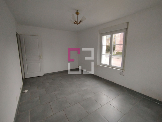 
Maison LA FERTE CHEVRESIS 4 pièces 88 m²
