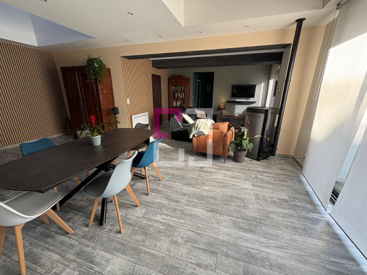 
Maison Saint Quentin 6 pièce(s) 154 m2
