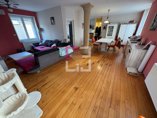 
Maison Saint Quentin 5 pièce(s) 1 m2
