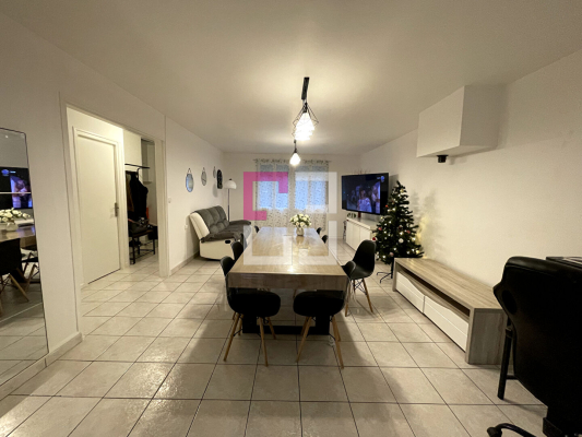 
Maison Rénovée 2 chambres Guise avec Extérieur
