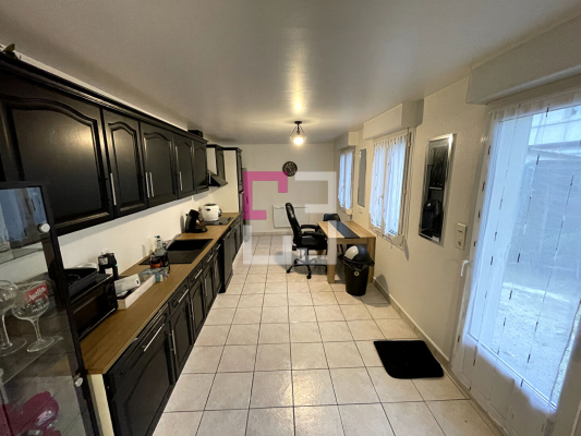 
Maison Rénovée 2 chambres Guise avec Extérieur
