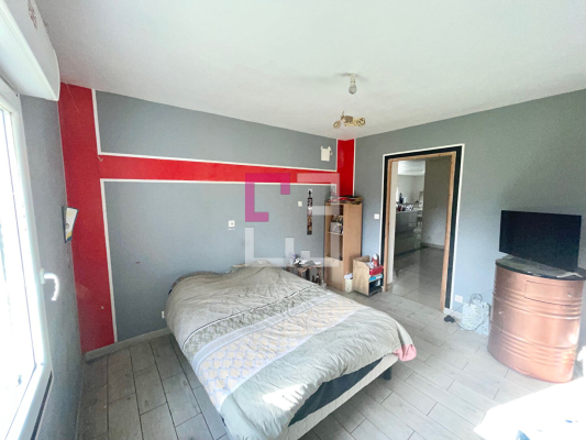 
Maison 3 chambres Village Calme Avec Grand garage
