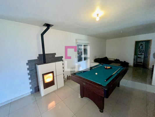 
Maison 3 chambres Village Calme Avec Grand garage
