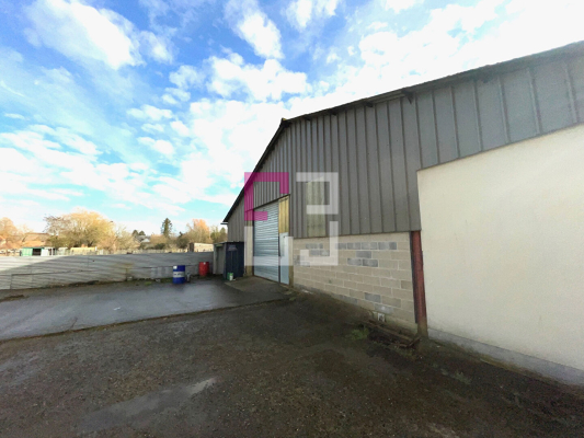 
Maison 3 chambres Village Calme Avec Grand garage
