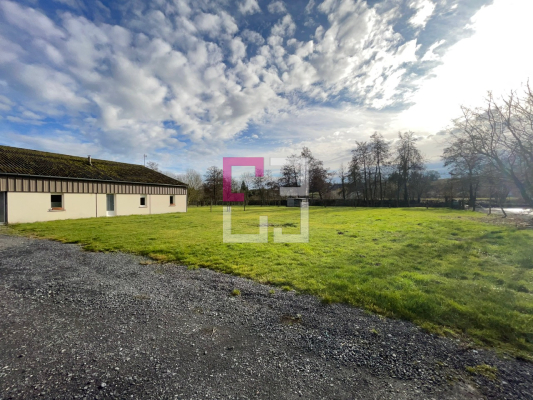 
Maison 3 chambres Village Calme Avec Grand garage
