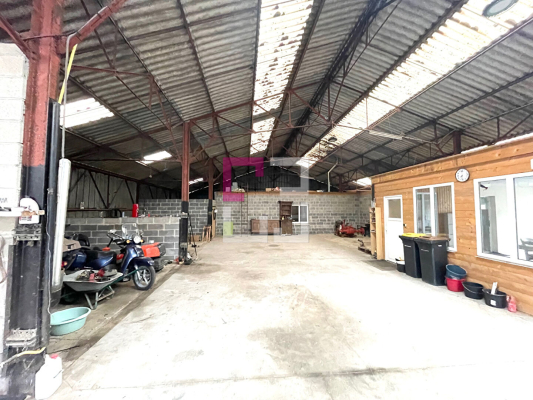 
Maison 3 chambres Village Calme Avec Grand garage
