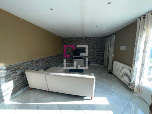 
Maison Vadencourt 8 pièce(s) 202 m2
