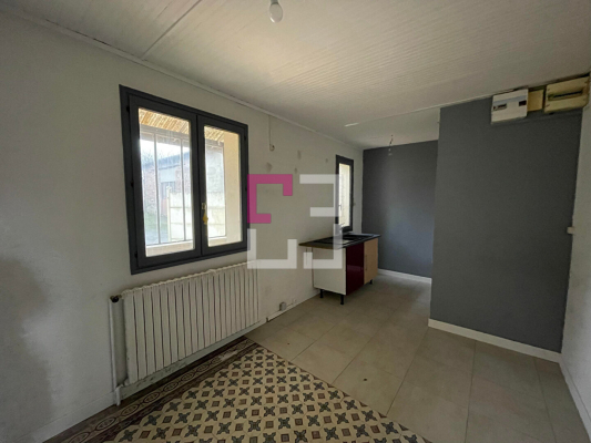 
Immeuble Viry Noureuil 8 pieces 170m2
