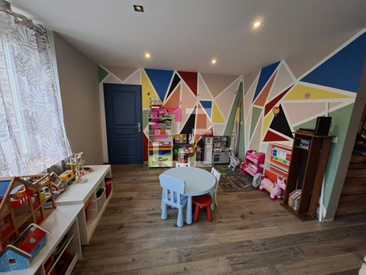 
Maison Tavaux Et Pontsericourt 8 pièce(s) 221 m2
