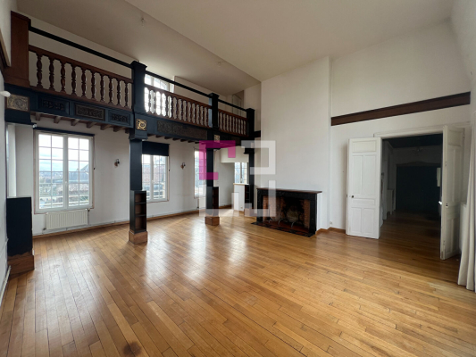 
Appartement Saint Quentin 5 pièce(s) 153.10 m2
