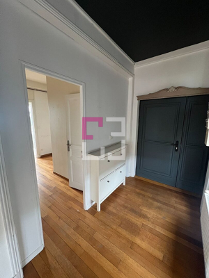 
Appartement Saint Quentin 5 pièce(s) 153.10 m2
