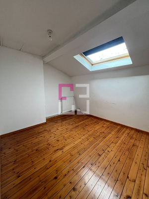 
Appartement Saint Quentin 5 pièce(s) 153.10 m2
