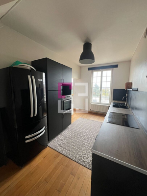 
Appartement Saint Quentin 5 pièce(s) 153.10 m2
