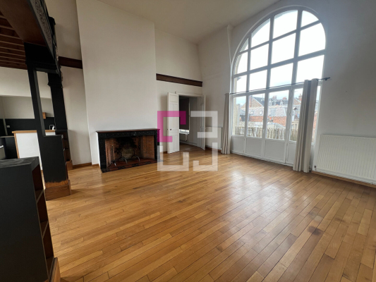 
Appartement Saint Quentin 5 pièce(s) 153.10 m2
