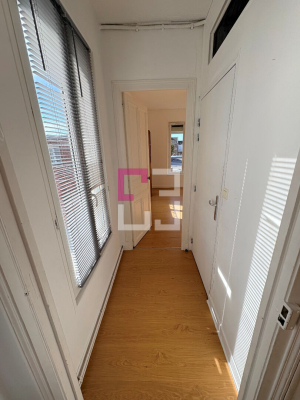 
Immeuble Saint Quentin 15 pièce(s) 213 m2
