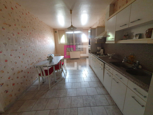 
Maison Ribemont 5 pièce(s) 162 m2
