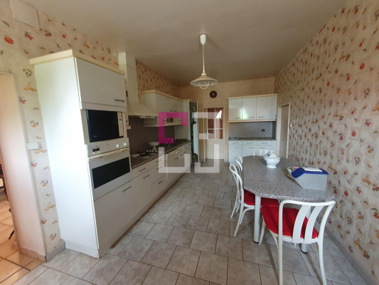 
Maison Ribemont 5 pièce(s) 162 m2
