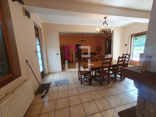 
Maison Ribemont 5 pièce(s) 162 m2
