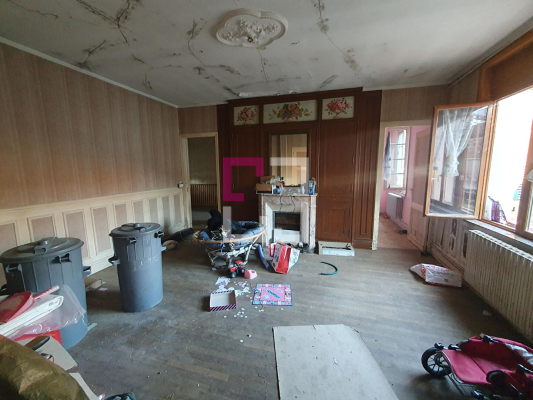 
Maison Regny 5 pièce(s) 121 m2
