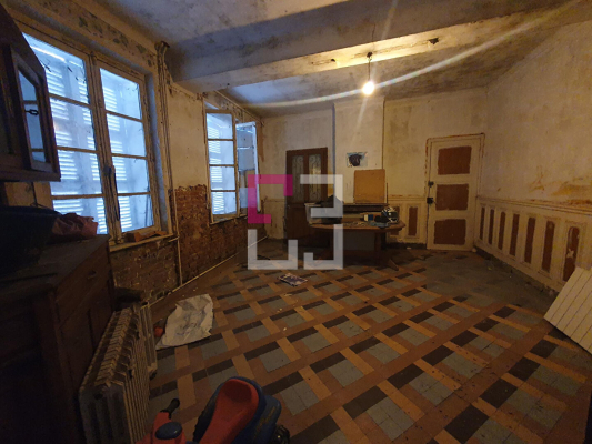 
Maison Regny 5 pièce(s) 121 m2
