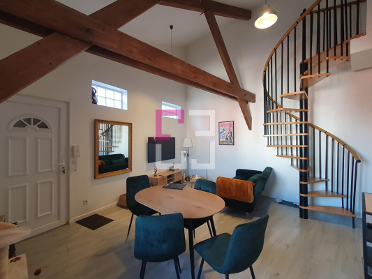 
Immeuble Saint Quentin 11 pièce(s) 277 m2
