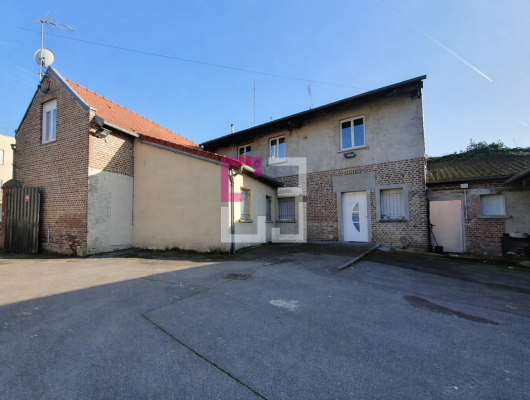 
Immeuble Saint Quentin 11 pièce(s) 277 m2
