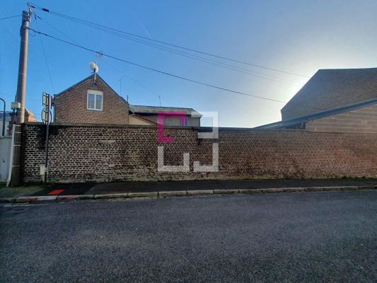 
Immeuble Saint Quentin 11 pièce(s) 277 m2
