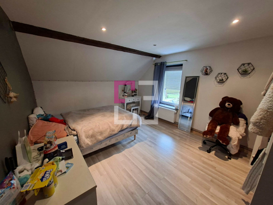 
Maison Wimy 9 pièce(s) 216 m2
