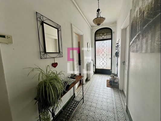 
Maison Flavy Le Martel 6 pièce(s) 161m²
