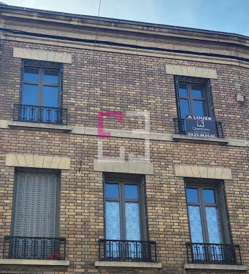 
Appartement au 2éme étage dans le centre ville de CHAUNY
