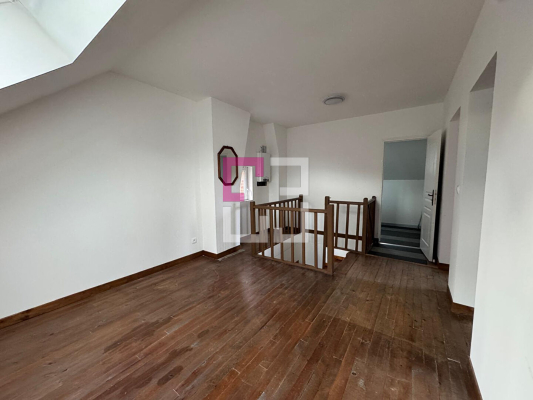 
Maison  5 pièce(s) 87 m2 - 3chambres
