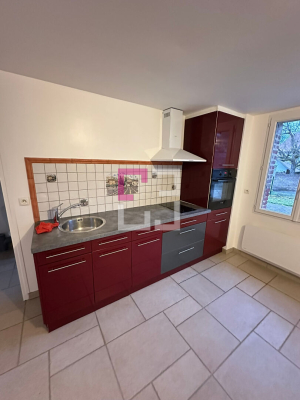 
Maisonnette Baboeuf 1 pièce(s) 25.70 m2
