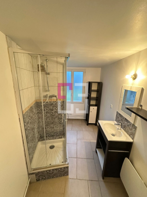 
Maisonnette Baboeuf 1 pièce(s) 25.70 m2
