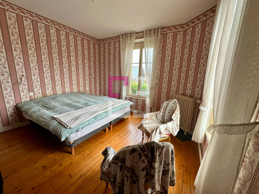 
Maison Anguilcourt Le Sart 7 pièce(s) 143 m2
