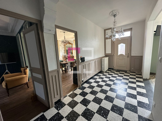 
Maison Anguilcourt Le Sart 7 pièce(s) 143 m2
