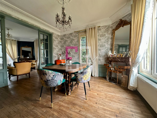 
Maison Anguilcourt Le Sart 7 pièce(s) 203 m2
