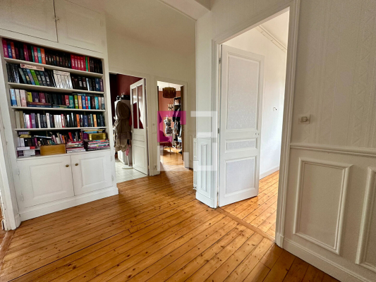 
Maison Anguilcourt Le Sart 7 pièce(s) 203 m2
