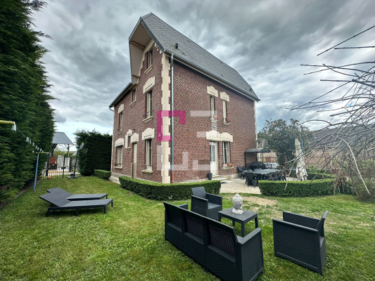 
Maison Anguilcourt Le Sart 7 pièce(s) 203 m2

