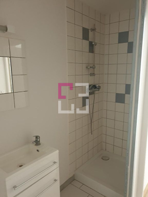 
Studio Idéal Etudiants Proche IFSI et Hôpital - St Quentin
