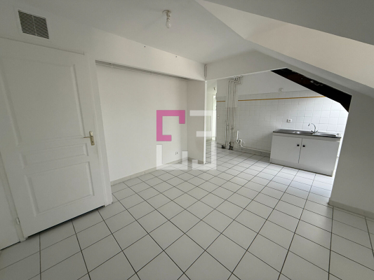 
Appartement La Fere 1 pièce(s) 30.92 m2

