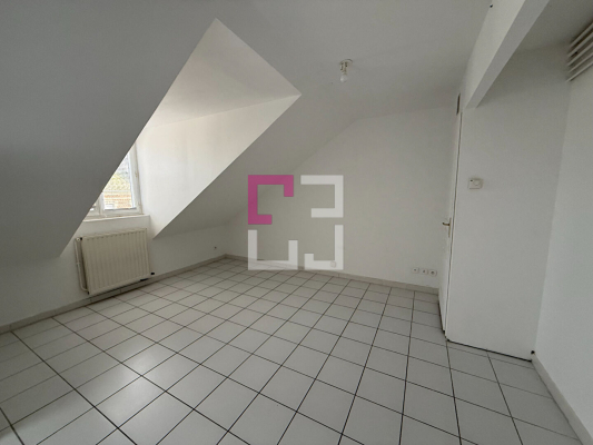 
Appartement La Fere 1 pièce(s) 30.92 m2
