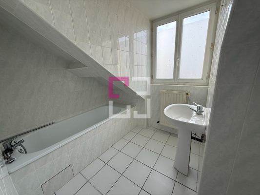 
Appartement La Fere 1 pièce(s) 30.92 m2
