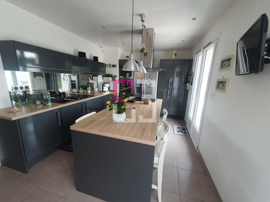 
Maison Savy 5 pièce(s) 144 m2
