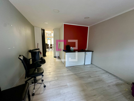 
Local commercial CHAUNY 95m2
