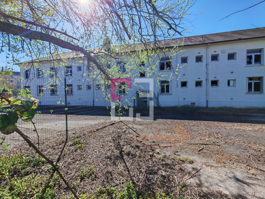 
EXCLUSIVITE à LA FERE. 15MN DE LAON. BIEN DE 530M²
