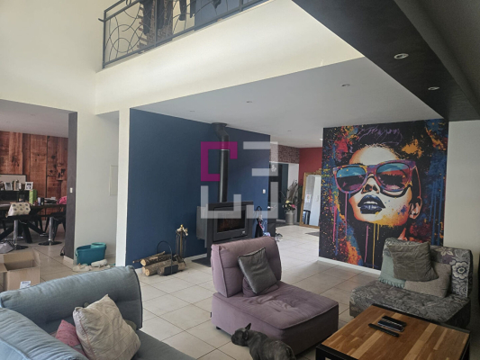 
Maison Moy De L Aisne 5 pièce(s) 200 m2
