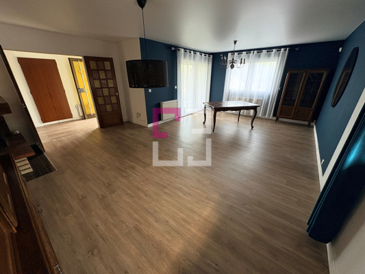 
Maison Fontaine Les Clercs 5 pièce(s) 113 m2
