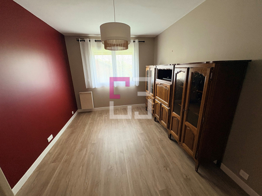 
Maison Fontaine Les Clercs 5 pièce(s) 113 m2
