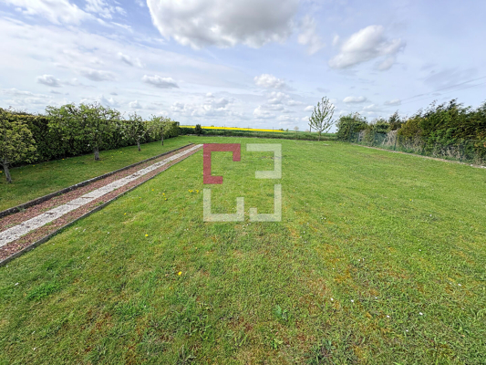 
Maison Fontaine Les Clercs 5 pièce(s) 113 m2
